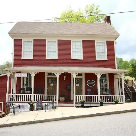 The Dahlonega Square Hotel&Villas